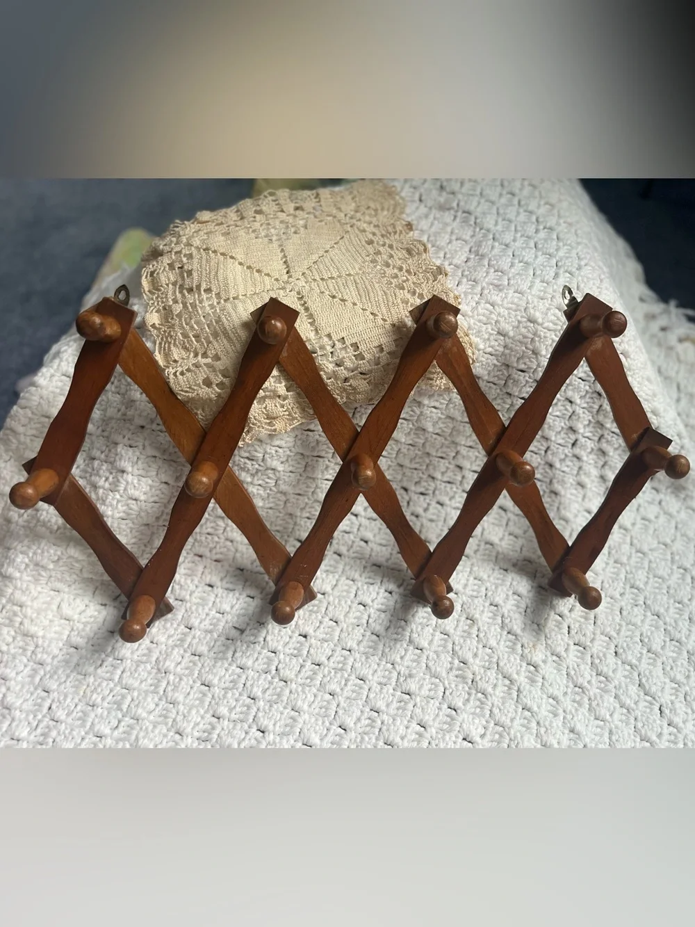 Vintage Wooden Accordion Wall Rack in Brown 13 pegs